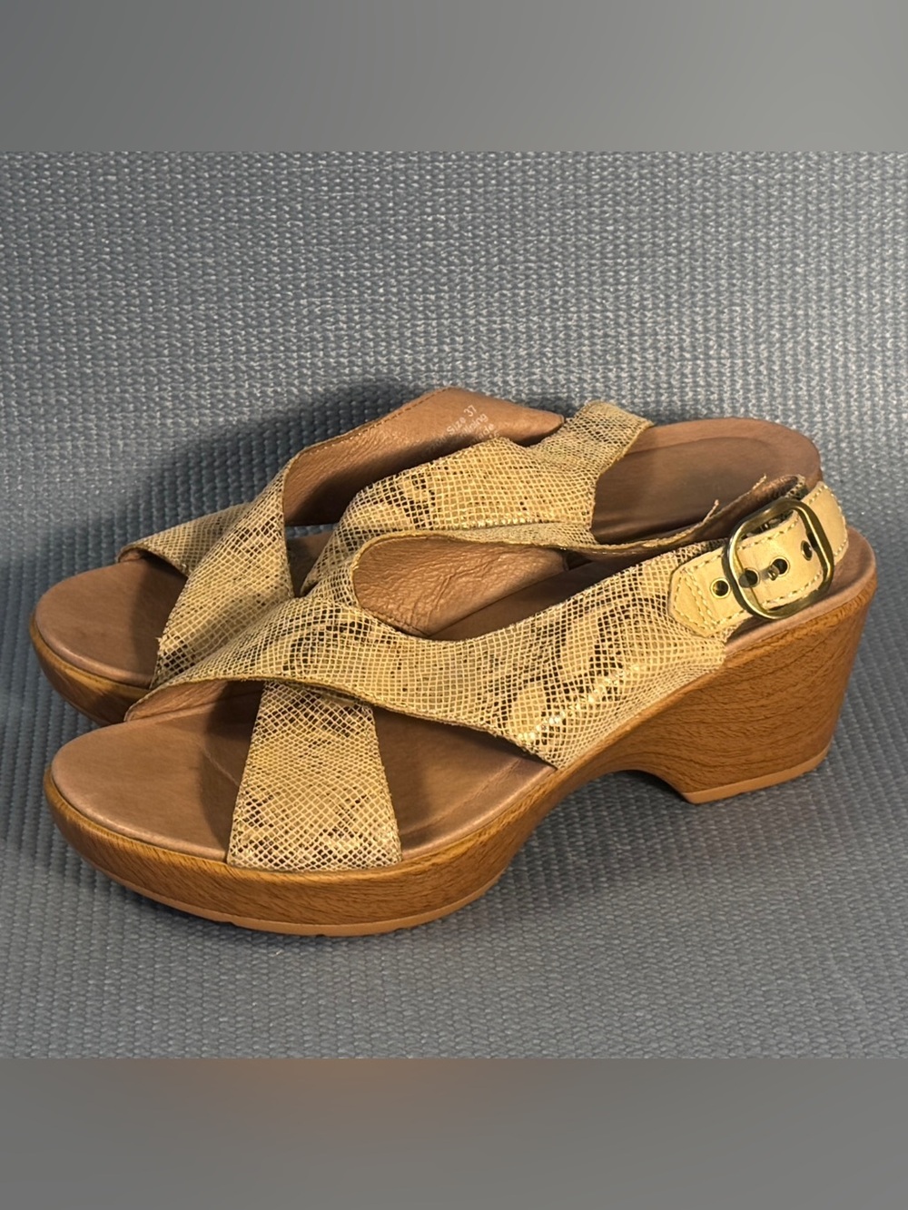 Dansko Jacinda Women's Snake Print Beige Slingback Sandals Size 6.5 US 37 EU